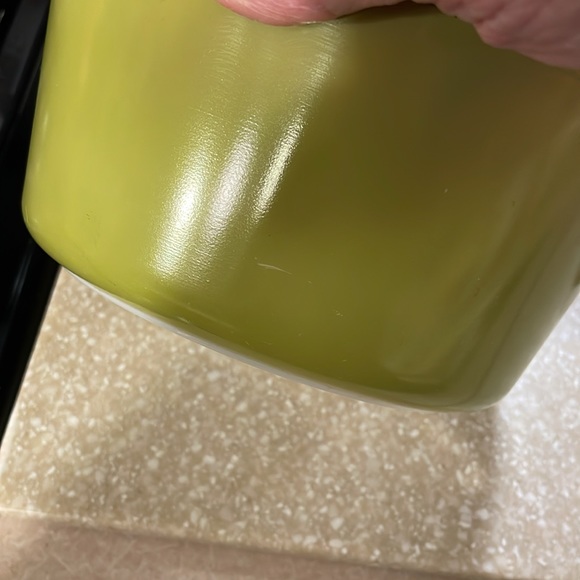 Vintage pyrex yellow daisy 2.5L,  1-1/2qt olive casserole dish. Great condition. - Picture 8 of 12